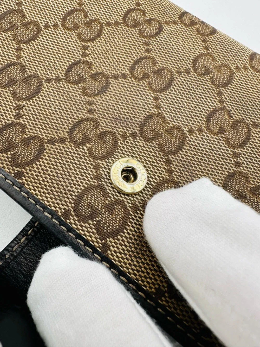Gucci Long Monogram Flap Wallet - Picture 3 of 13